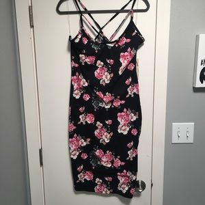 Iris floral strappy midi dress size L
